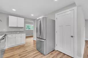 9045 Hillcrest Dr, Whitmore Lake, MI 48189 - Photo 8