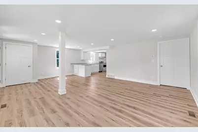 9045 Hillcrest Drive, Whitmore Lake, MI 48189 - Photo 10