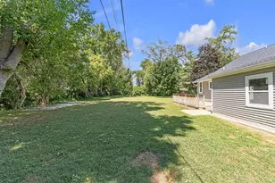 9045 Hillcrest Dr, Whitmore Lake, MI 48189 - Photo 40