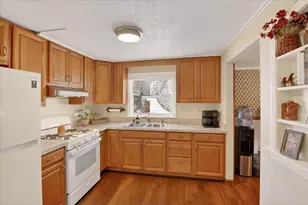 120 Cherry St, Michigan Center, MI 49254 - Photo 10