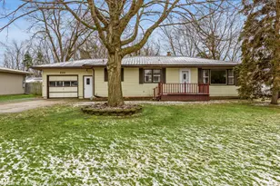 656 Marvin Ave, Saint Joseph, MI 49085 - Photo 1