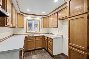 1933 Delaware St, Saginaw, MI 48602 - Photo 8