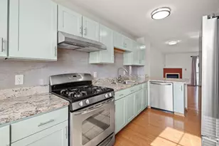 992 Ada Pl Dr SE, Grand Rapids, MI 49546 - Photo 4