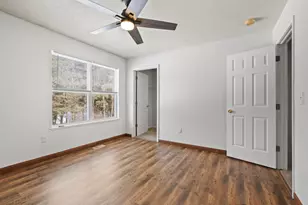 992 Ada Pl Dr SE, Grand Rapids, MI 49546 - Photo 10