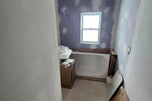 831 La Salle St, Benton Harbor, MI 49022 - Photo 14