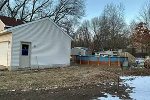 17091 Winona Ct, Howard City, MI 49329 - Photo 2