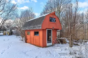 746 Riley St, Holland, MI 49424 - Photo 10