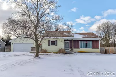 746 Riley Street, Holland, MI 49424 - Photo 2