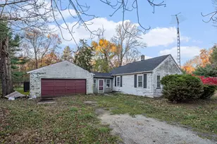 1103 W Mt Garfield Rd, Norton Shores, MI 49441 - Photo 6