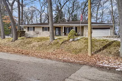 1775 Monroe Beach, Battle Creek, MI 49014 - Photo 2