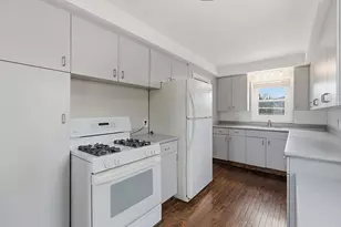 31272 Burton St, Saint Clair Shores, MI 48082 - Photo 6