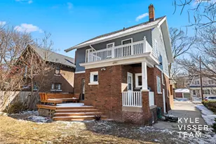 617 Rosewood Ave SE, East Grand Rapids, MI 49506 - Photo 24