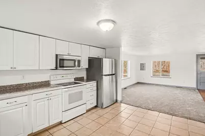 172 W Barton Street, Newaygo, MI 49337 - Photo 6