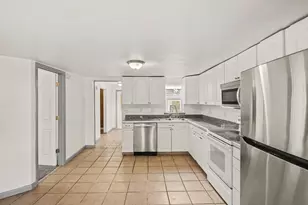 172 W Barton St, Newaygo, MI 49337 - Photo 4