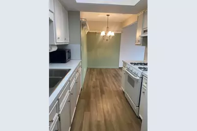 230 S State Street #15, Zeeland, MI 49464 - Photo 4