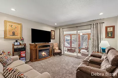 7425 Pinegrove Drive, Jenison, MI 49428 - Photo 4