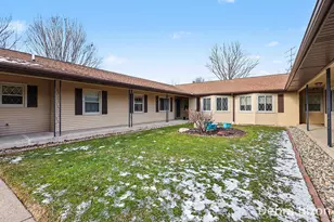 7425 Pine Grove Dr, Jenison, MI 49428 - Photo 12