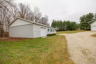 28459 Kelly Rd, Sturgis, MI 49091 - Photo 34