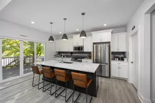 8106 Shenandoah Ln, Howard City, MI 49329 - Photo 6