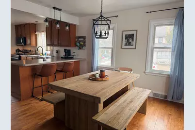 54 E Emmett Street E, Battle Creek, MI 49017 - Photo 2