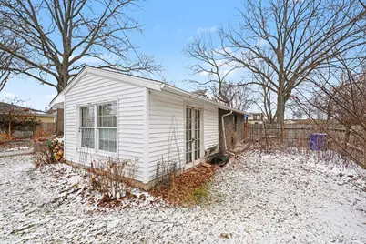 10040 Endicott Street, Belleville, MI 48111 - Photo 32