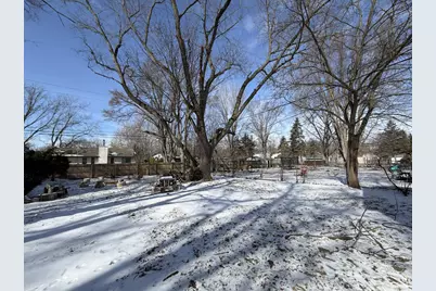 2420 Emmons Avenue, Rochester Hills, MI 48307 - Photo 4