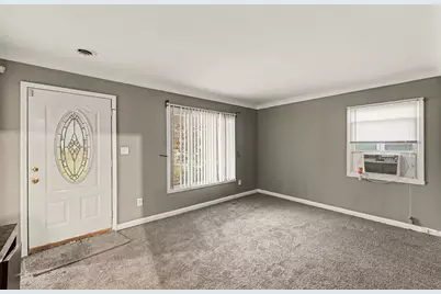 6822 N Lafayette Street, Dearborn Heights, MI 48127 - Photo 4