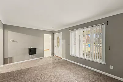 6822 N Lafayette Street, Dearborn Heights, MI 48127 - Photo 6