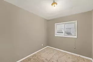 6822 N Lafayette St, Dearborn Heights, MI 48127 - Photo 18