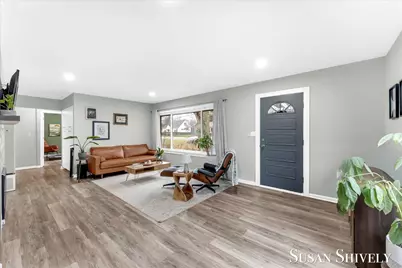 1330 Woodland Avenue NW, Grand Rapids, MI 49504 - Photo 6