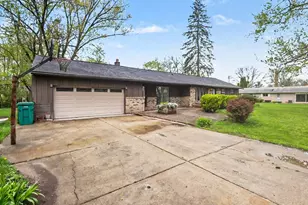 216 Aveline St, Ypsilanti, MI 48197 - Photo 2