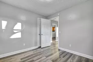 4927 Starr Ave, Lansing, MI 48910 - Photo 12