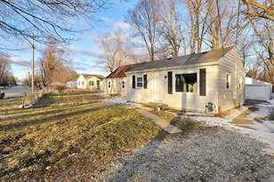 4927 Starr Ave, Lansing, MI 48910 - Photo 2