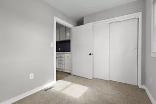 911 Porter St, Kalamazoo, MI 49007 - Photo 10