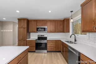 927 Armintrout Ridge Ct, Allegan, MI 49010 - Photo 8