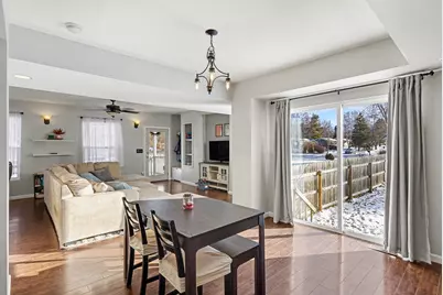 121 Frost Street, Jackson, MI 49202 - Photo 2