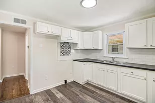 20234 Champaign St, Taylor, MI 48180 - Photo 10