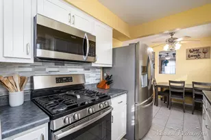 3109 Nursery Ave SW, Wyoming, MI 49519 - Photo 8