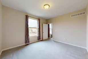 8328 Stamford Dr, Ypsilanti, MI 48198 - Photo 10