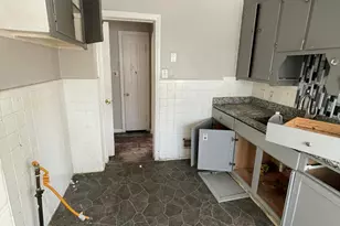 9205 McKinney St, Detroit, MI 48224 - Photo 6