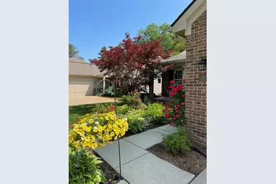 2655 Signature Circle, Pinckney, MI 48169 - Photo 8