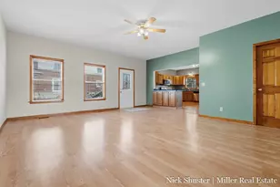 211 N Queen St, Nashville, MI 49073 - Photo 10