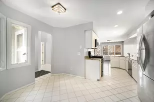 108 Ponds View Dr, Ann Arbor, MI 48103 - Photo 8