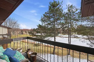 33667 Pondview Cir, Livonia, MI 48152 - Photo 18