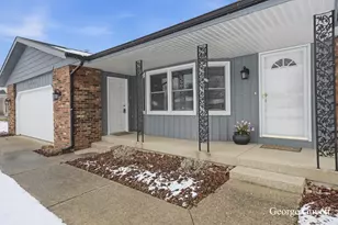 1941 Newcastle Dr SW, Jenison, MI 49428 - Photo 2