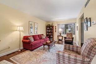 156 Carberry Hill Ct, Kalamazoo, MI 49006 - Photo 4