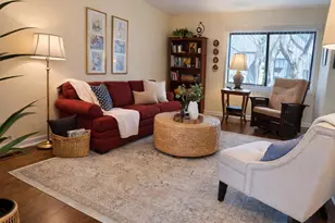 156 Carberry Hill Ct, Kalamazoo, MI 49006 - Photo 6