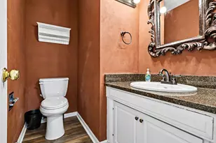 3427 W Valley View, Saint Joseph, MI 49085 - Photo 10