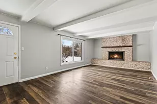 3427 W Valley View, Saint Joseph, MI 49085 - Photo 4