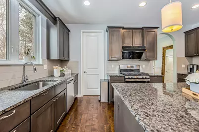 5222 Sandlewood Drive, Commerce Township, MI 48382 - Photo 20